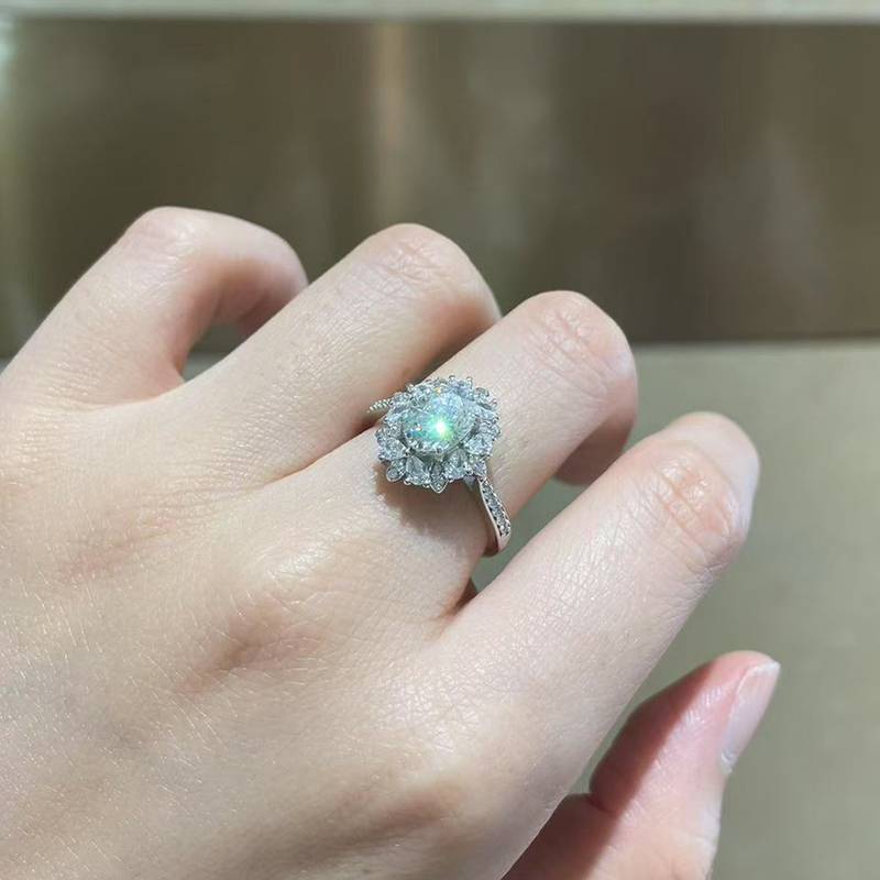 蛋形Women's RingS925银镀白金定制选款主石Moissanite1.5ct/副石高碳钻
